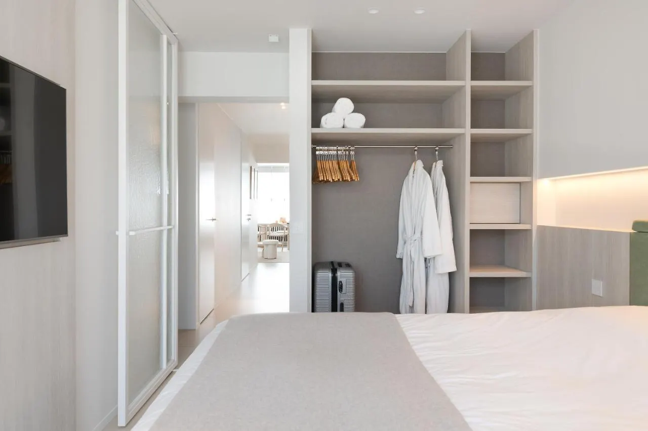 Een Designappartement Met Zijdelings Zicht Op Zee Oostende Belgien