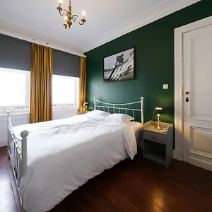 Your In A Bibliophile Mansion Accommodatie bij particulieren Antwerpen