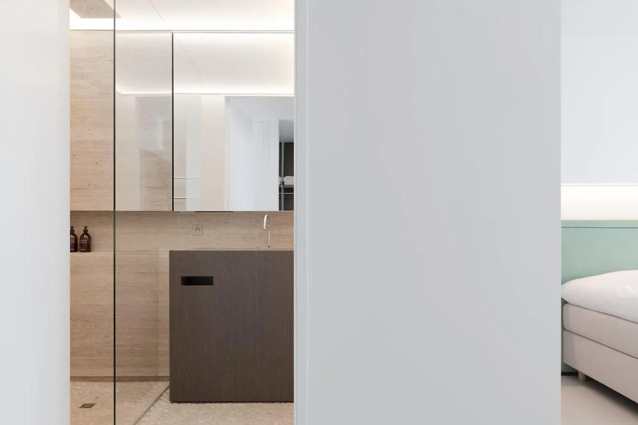 Een Designappartement Met Zijdelings Zicht Op Zee Ostend 0*,