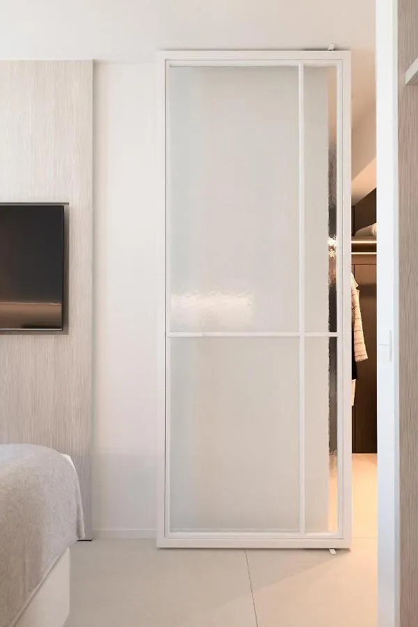 Een Designappartement Met Zijdelings Zicht Op Zee Ostend 0*,  Belgium